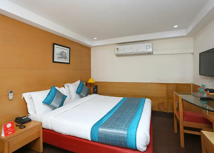 Oyo 11332 Hotel Daffodils Inn