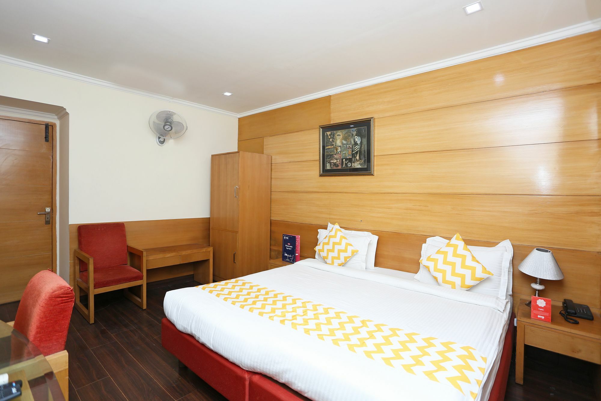 Oyo 11332 Daffodils Hotel 2*
