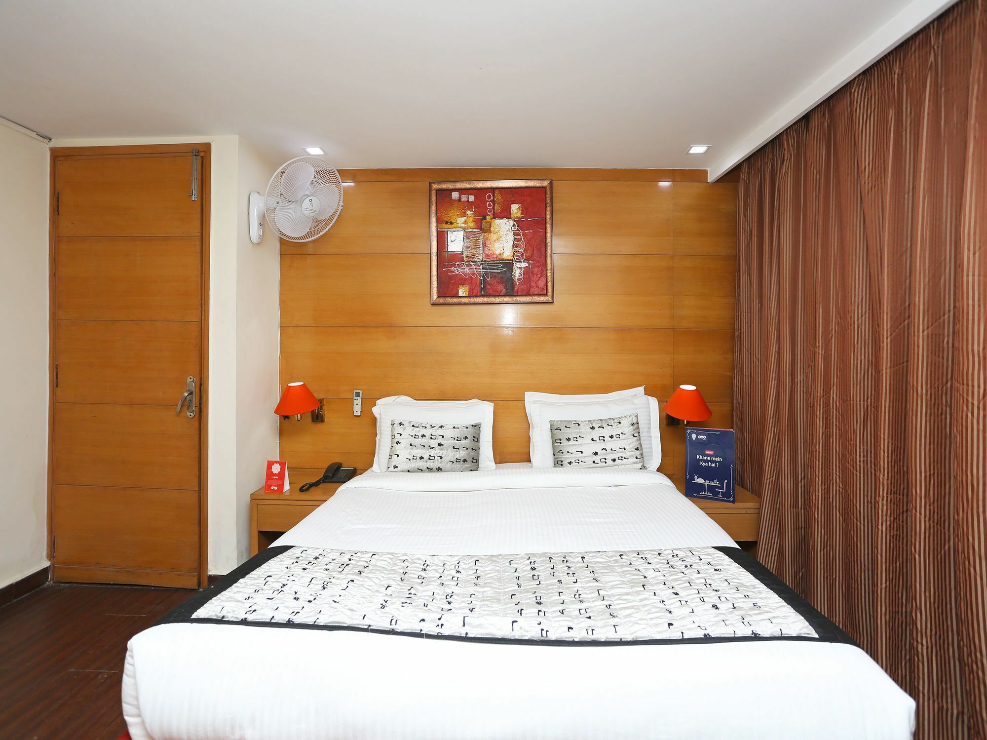 Oyo 11332 Daffodils Hotel New Delhi