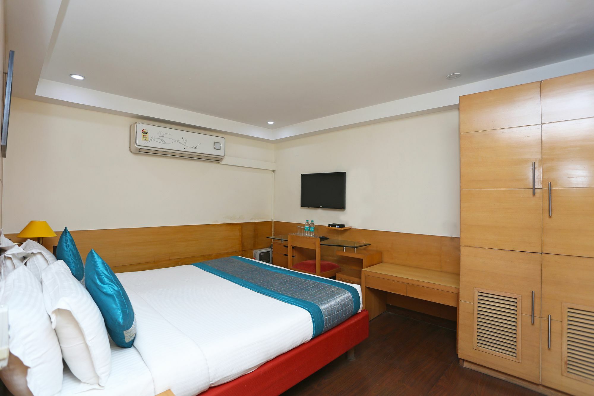 Hotel Oyo 11332 Daffodils New Delhi